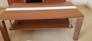 Mueble de salón madera color cerezo claro.