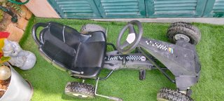 Coche de pedales
