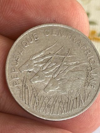 Moneda 100 Francos República Centroafricana 1975