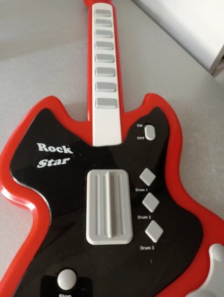 Guitarra de juguete Rock Star, a pilas