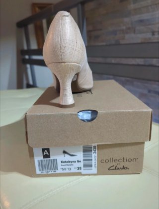 Décolleté Clarks stoffa beige/oro
