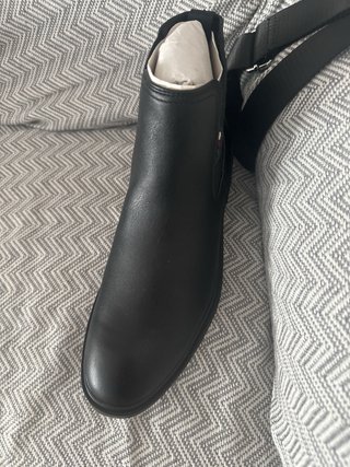 Botas Chelsea imitación cuero negras