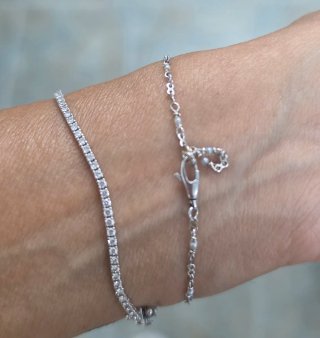 Pulsera Gucci Flor Diamantes Oro Blanco.