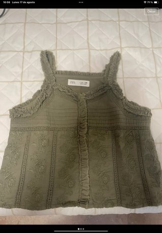 Top Zara verde militar bordado