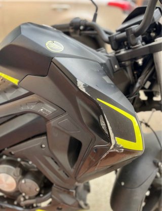 Keeway RKF 125 Negra y Amarilla
