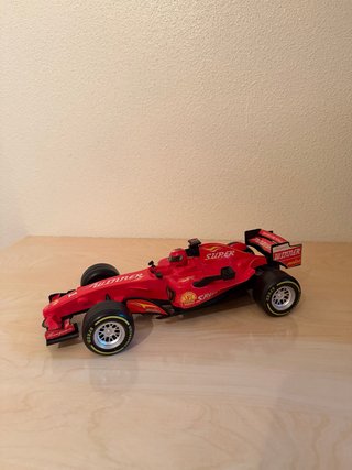 Coche de carreras rojo