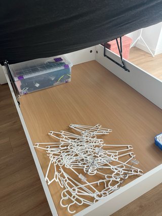 Cama 1.35 con canapé y cabecero blanco