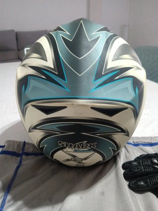 Pack Moto: Casco Shark Talla XS + Guantes