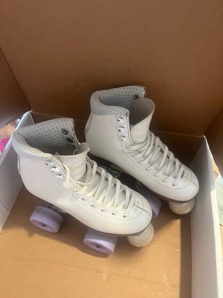 Patines de 4 ruedas blancos talla 33