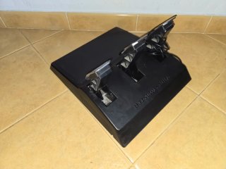 Thrustmaster T300 + TH8A