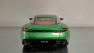 Aston Martin DB11 Autoart 1:18