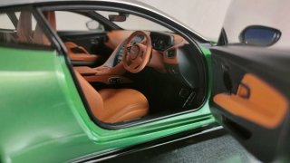 Aston Martin DB11 Autoart 1:18