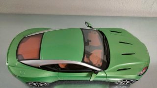 Aston Martin DB11 Autoart 1:18