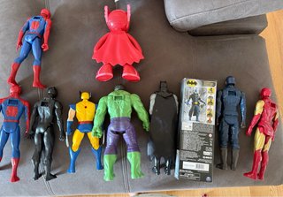 Muñecos Marvel y DC