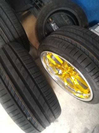 Llantas Doradas 2 piezas. 5x 120 C.B: 72.56