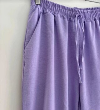 Conjunto pantalón y blusa blanco y morado