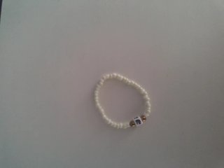 Pulseras hechas a mano con abalorios