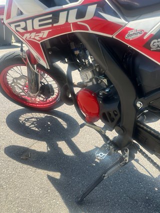 Ciclomotor Rieju Supermotard Roja y Negra