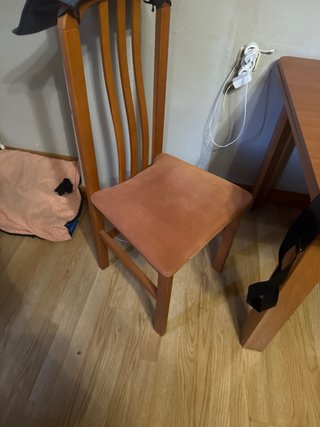 5 Sillas de comedor de madera y terciopelo