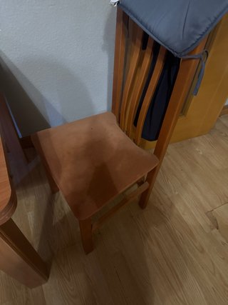 5 Sillas de comedor de madera y terciopelo
