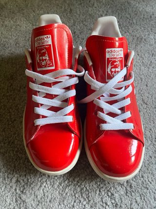 Zapatillas Adidas Stan Smith Rojas Charol Corazón