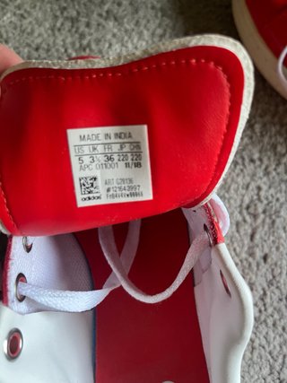 Zapatillas Adidas Stan Smith Rojas Charol Corazón