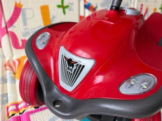 Coche correpasillos marca BIG rojo y ruedas goma