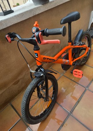 Bicicleta infantil Btwin naranja