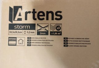 Caja de cerámica para suelo