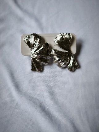 Pendientes plateados diseño hoja