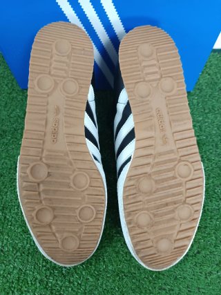 Adidas Samba Negras y Blancas