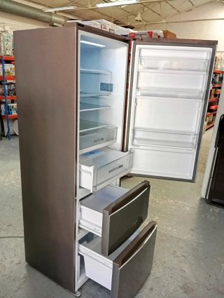 Frigorífico Haier 330L Combi de 3 puertas inox