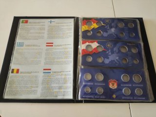 Álbum antiguo para monedas euro