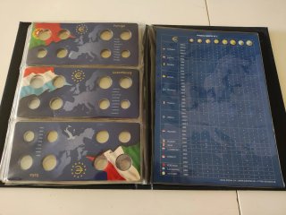 Álbum antiguo para monedas euro