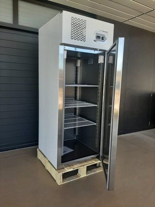 Frigorifero professionale AM654