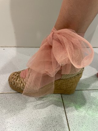 Alpargatas cuña Vidorreta beige y rosa