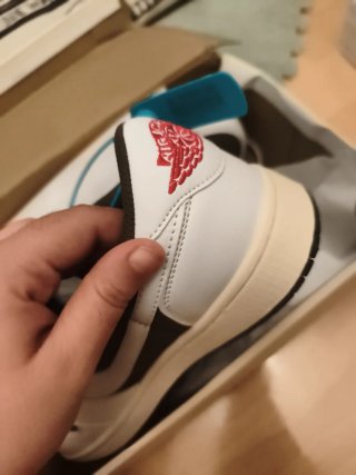 Zapatillas Nike Travis Scott Marrón/Blanco