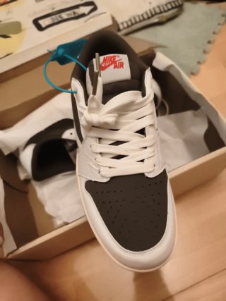 Zapatillas Nike Travis Scott Marrón/Blanco