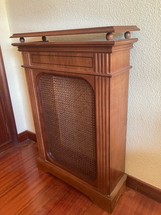 Cubreradiador madera y ratán