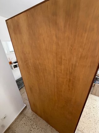 Mueble TV y vitrina salón madera