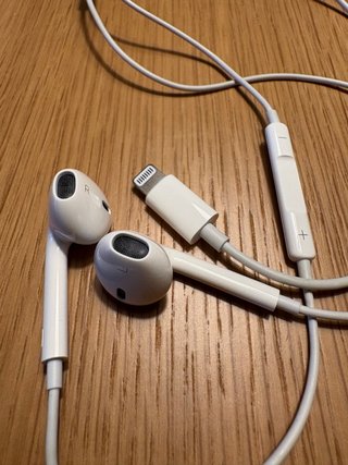 Apple EarPods Lightning Originales Blancos