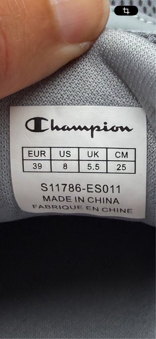 Zapatillas Champion grises y beige