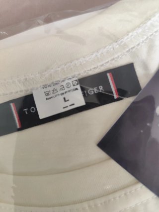 Lote Camisetas Tommy Hilfiger L (Beige, Negro)