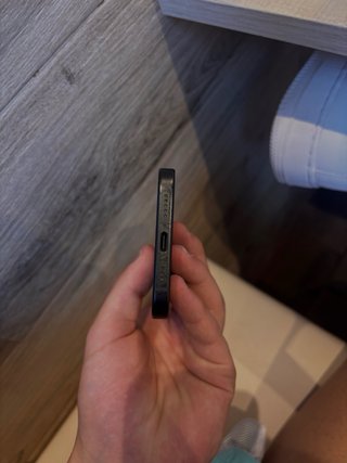 iPhone 15 Negro Azulado