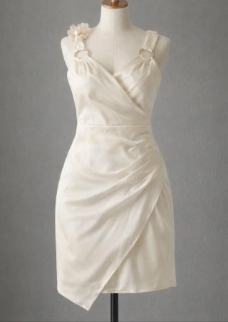 Vestido de fiesta beige