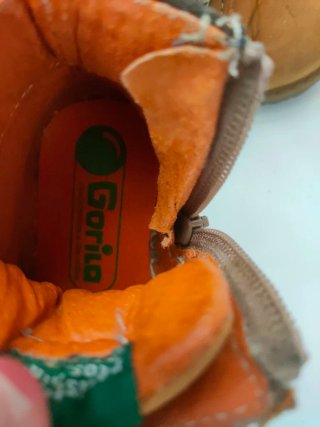 Botas marca Gorila, niño Talla 22