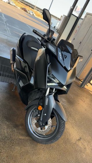 Yamaha XMAX 300 Tech Max Negra