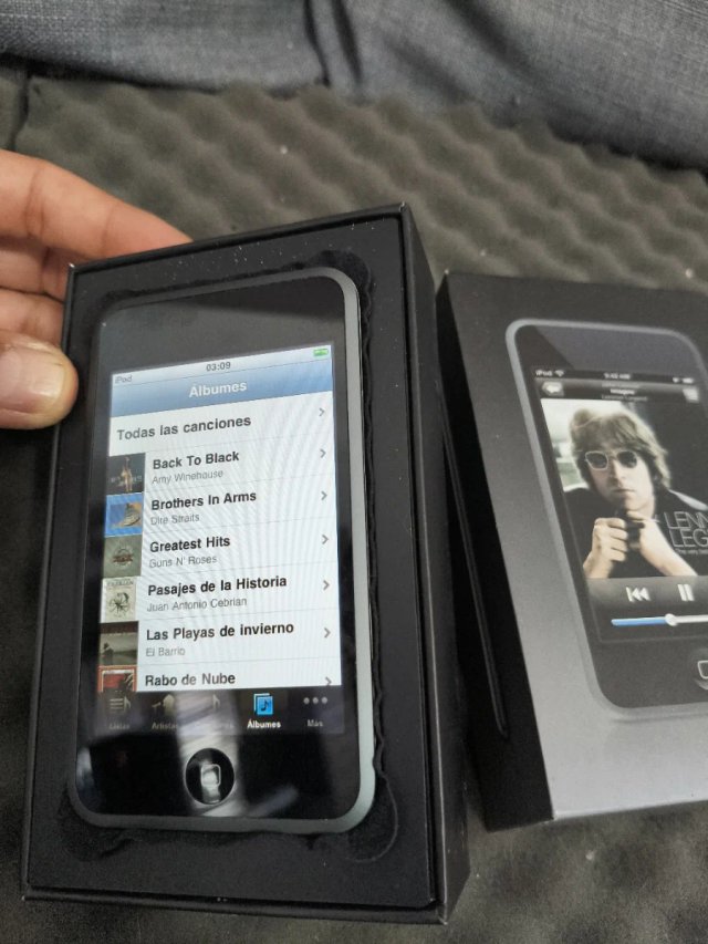 Apple iPod A1213 Plata