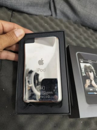 Apple iPod A1213 Plata
