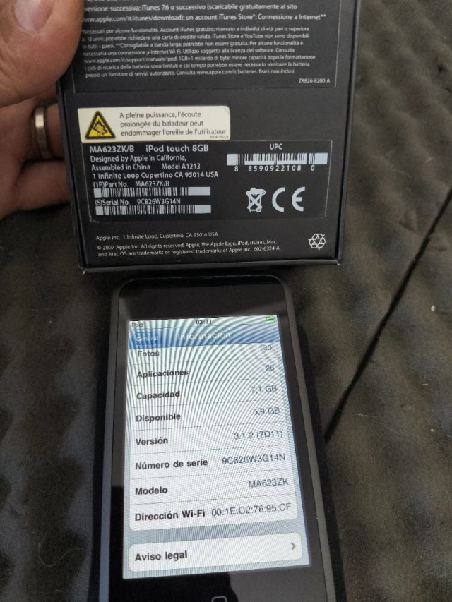 Apple iPod A1213 Plata